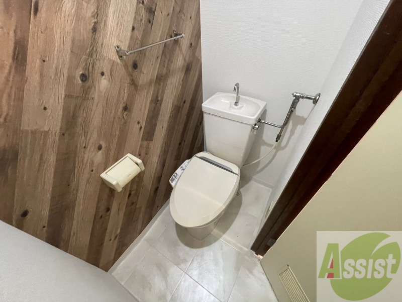 トイレ　ウォシュレット機能がついたトイレ。安心して使用できますね。