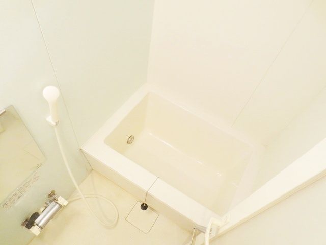 バス・シャワールーム　別のお部屋の写真です