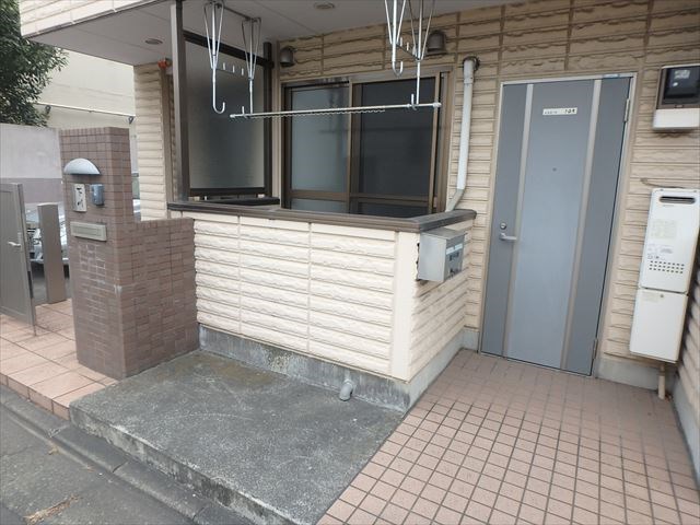 エントランス　バイク置けます♪