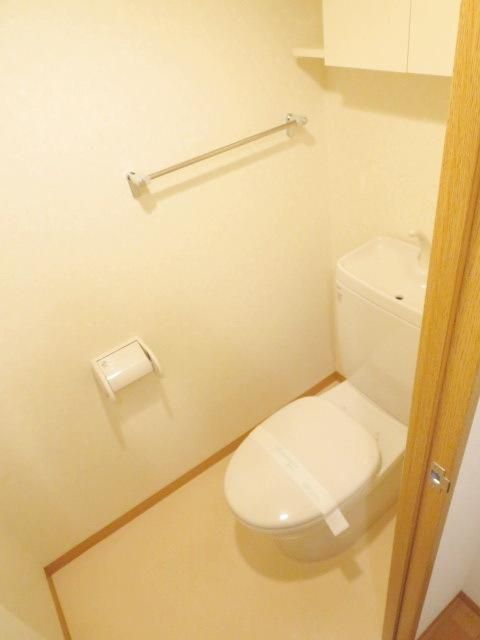 トイレ　★バストイレ別なのでゆっくりできますね★