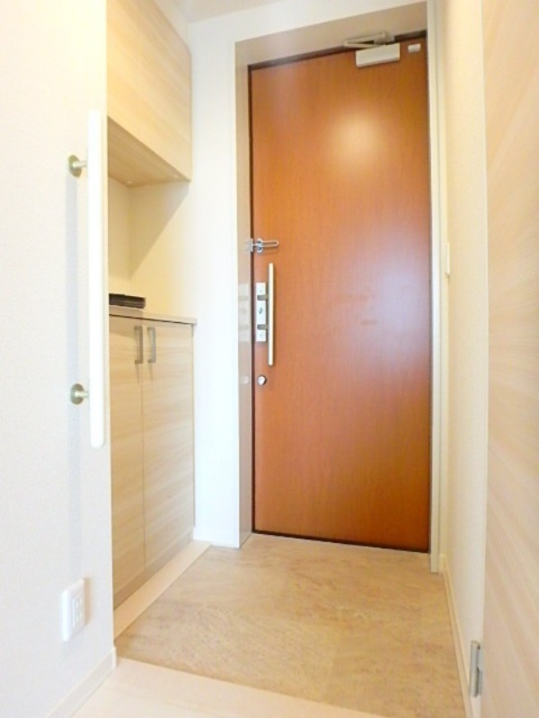 玄関　図面と現状に相違がある場合には現状を優先