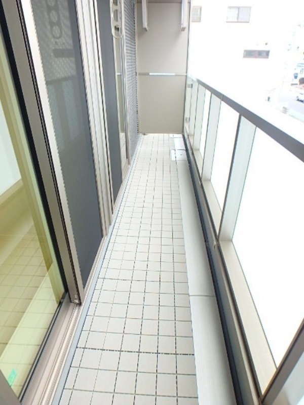 バルコニー　図面と現状に相違がある場合には現状を優先