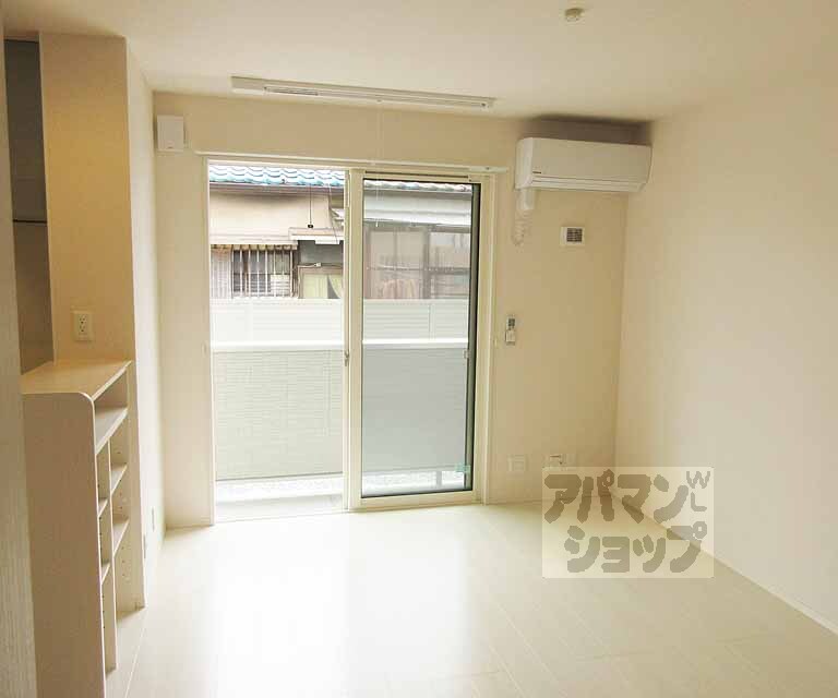 居室・リビング　日当たりの良いお部屋です