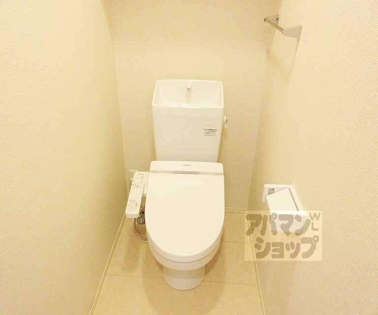 トイレ　ウォシュレット完備