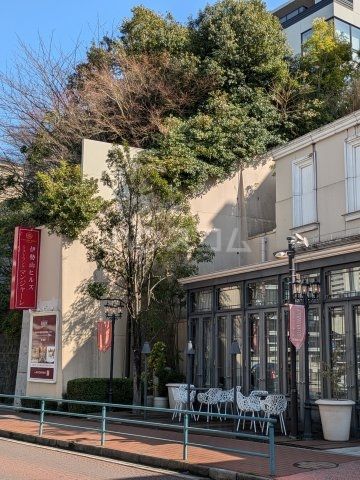 飲食店　リストランテ マンジャーレ 伊勢山店（飲食店）まで460m