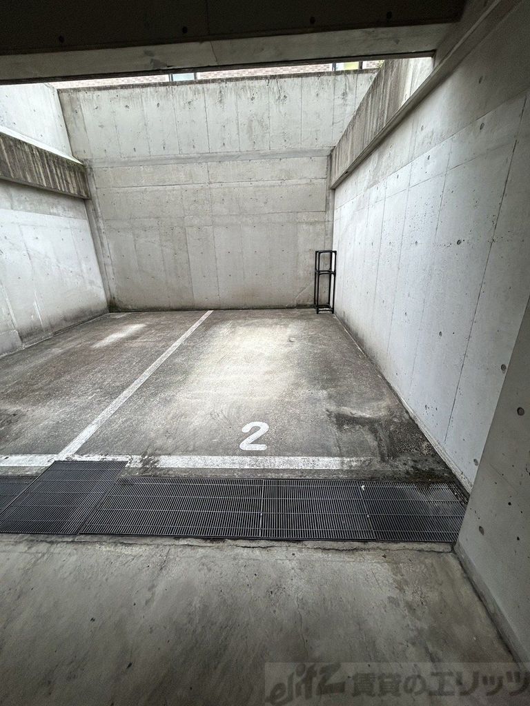 駐車場　バルコニー