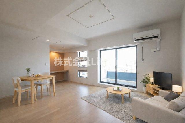 建物外観　※家具を配置したイメージです。