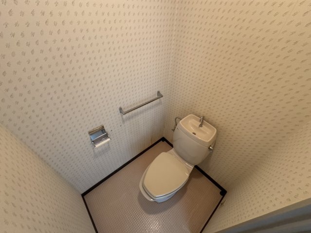 トイレ　コンパクトで使いやすいトイレです
