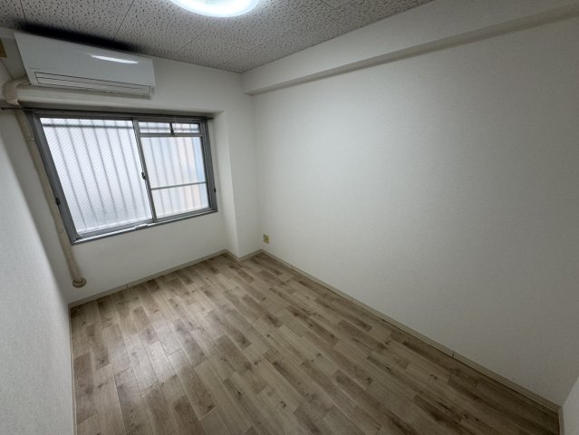 居室・リビング　この写真は同マンションの他のお部屋のものです