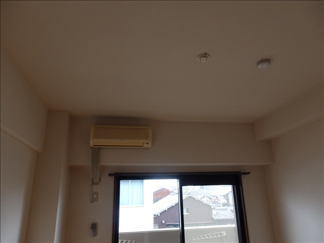 バルコニー　エアコン設置