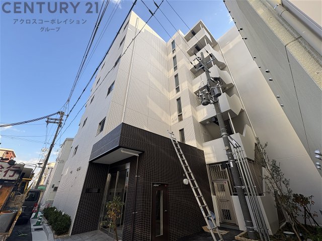 建物外観　防犯カメラも設置済みでセキュリティ安心です♪