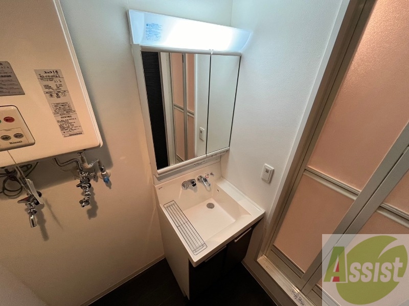 洗面設備　こちらに洗面台があります。朝の洗顔はこちらで。