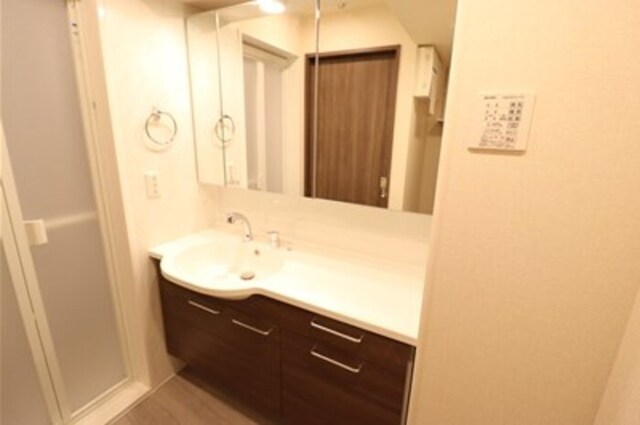 洗面設備　洗髪洗面化粧台