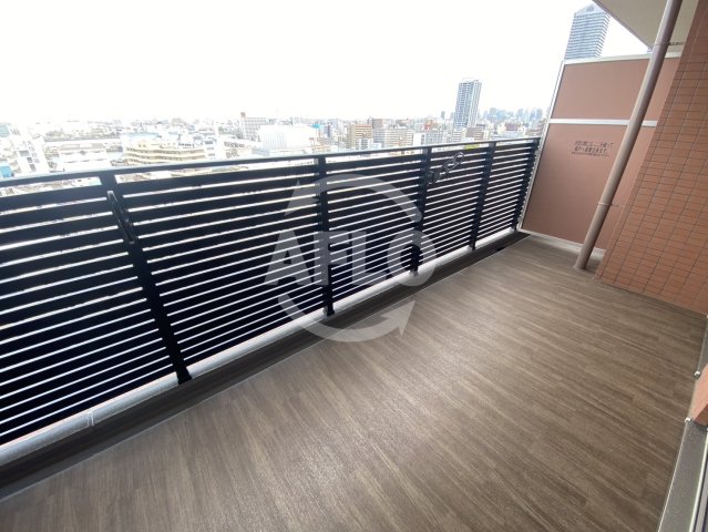 バルコニー　プレジオ弁天町　バルコニー