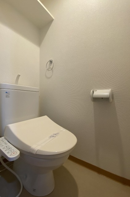 トイレ　別部屋参考写真、現状優先