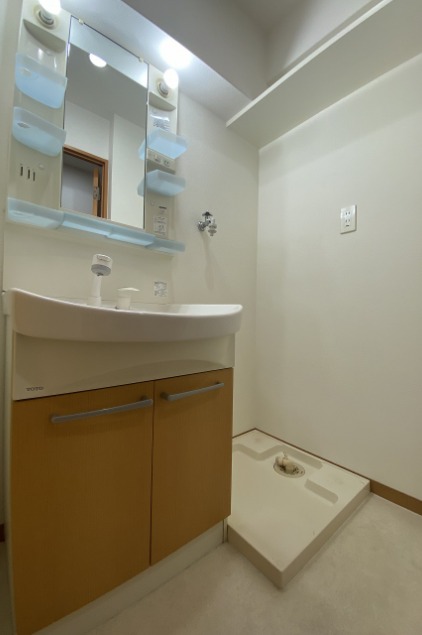 洗面設備　別部屋参考写真、現状優先