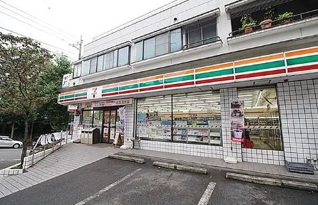 コンビニ　セブンイレブン横浜川和台店（コンビニ）まで1344m