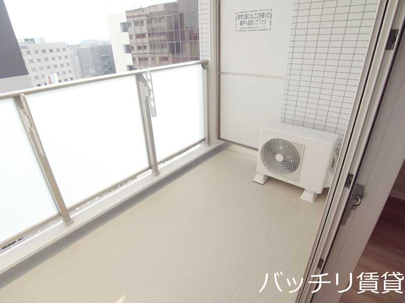 バルコニー　南向きバルコニーで日当り良好