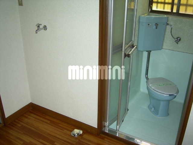 トイレ　※写真は別部屋