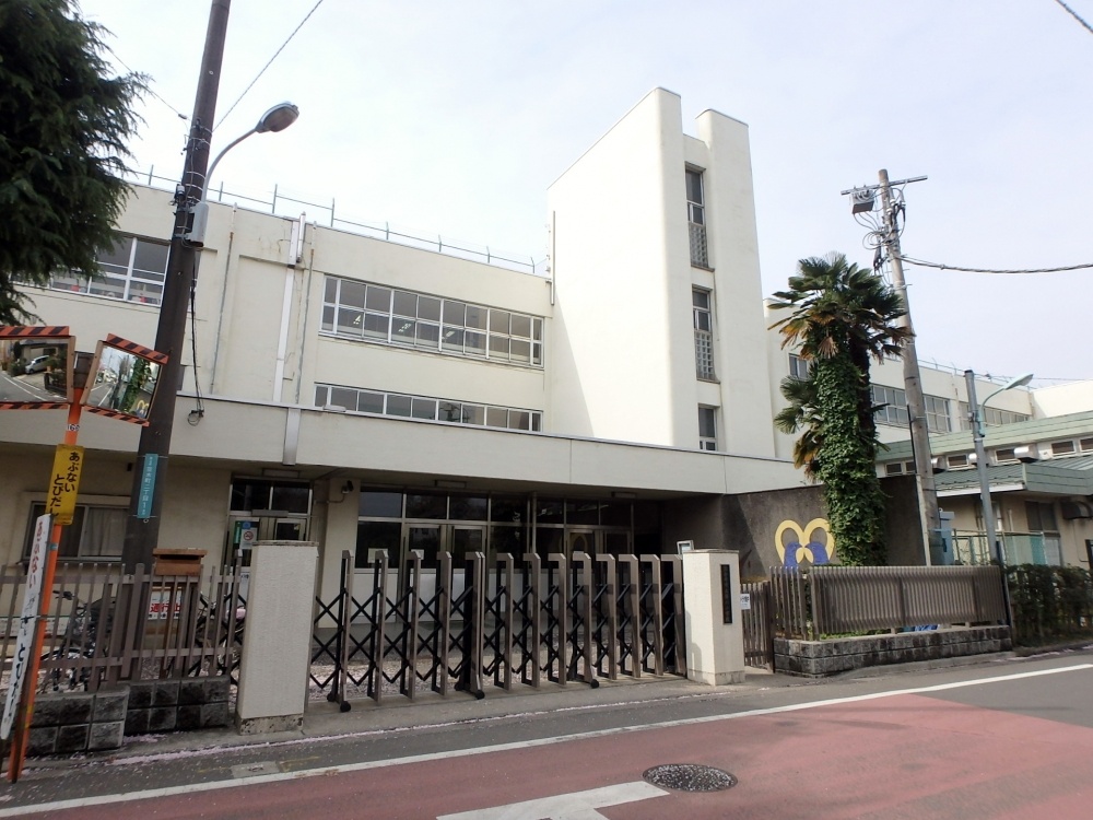 小学校　国分寺市立第六小学校（小学校）まで520m