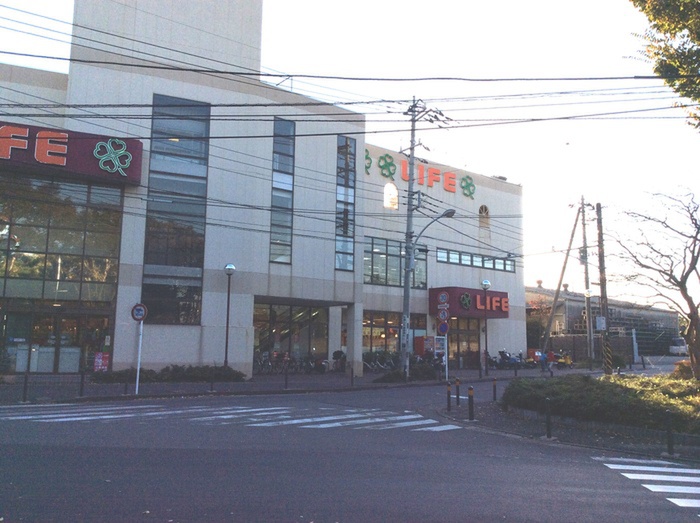 スーパー　ライフ東有馬店（スーパー）まで451m