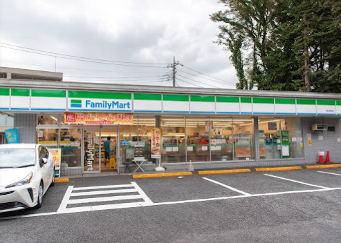 コンビニ　ファミリーマート 都立家政店（コンビニ）まで462m