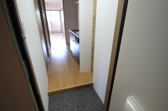 玄関　※別部屋の写真です