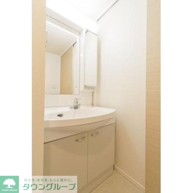 洗面設備　※写真は同タイプ住戸です。