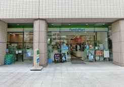 コンビニ　ファミリーマート リバージュ品川店（コンビニ）まで1586m