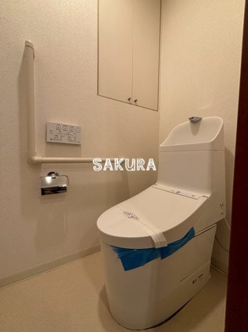 トイレ　嬉しい温水洗浄便座♪