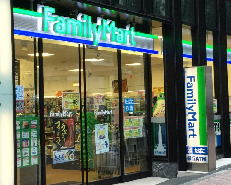コンビニ　ファミリーマート渋谷公園通り店（コンビニ）まで202m