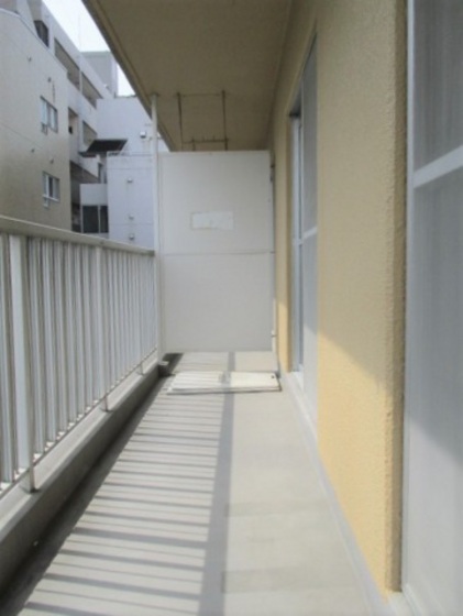 バルコニー　※別部屋の写真です