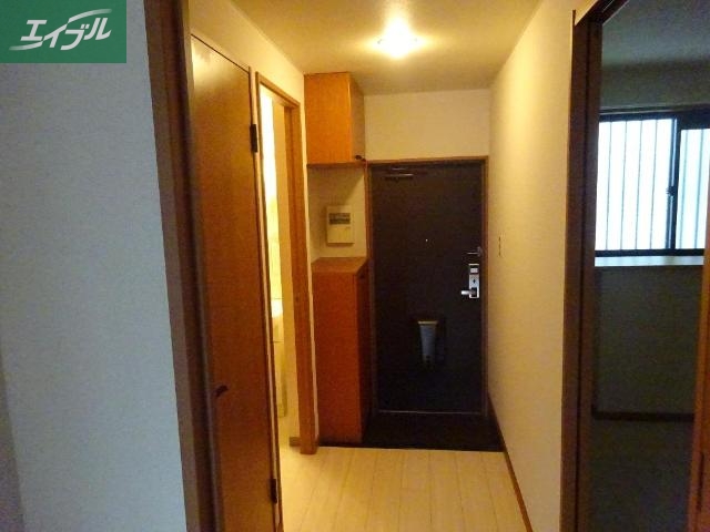 玄関　廊下