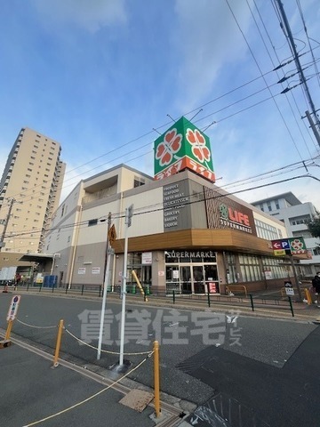コンビニ　ファミリーマート　遠里小野二丁目（コンビニ）まで148m