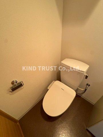 トイレ　落ち着いたトイレです