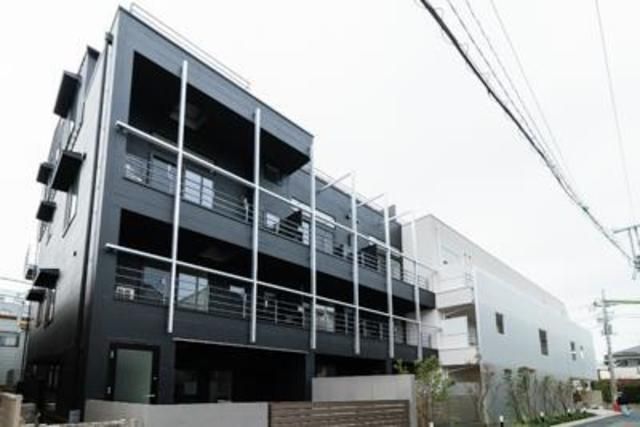 建物外観　■築年月：2020年11月