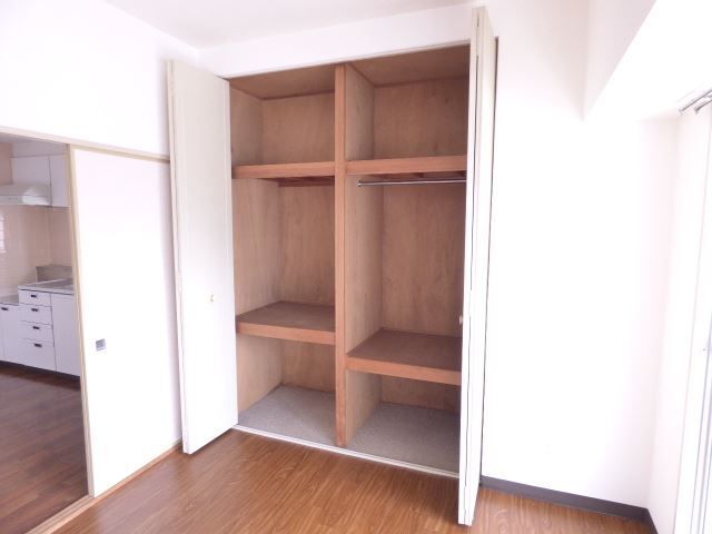 収納　たっぷり収納できます。クローゼットタイプもあります。