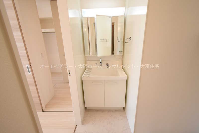 洗面設備　同施工会社の別物件です