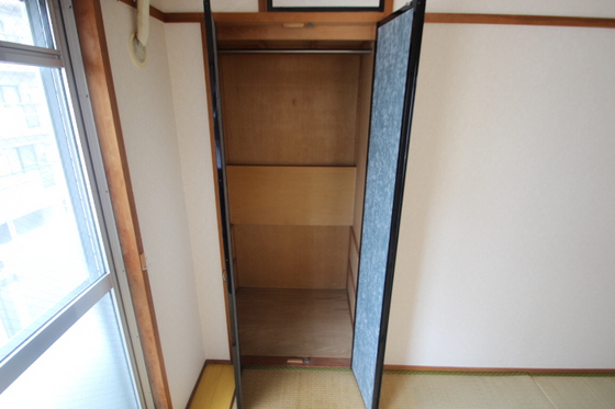 収納　※リフォーム前の写真です