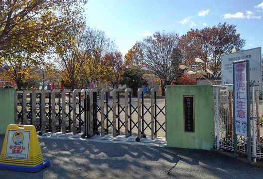 幼稚園・保育園　市立吉井幼稚園（幼稚園・保育園）まで300m