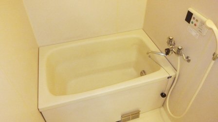 バス・シャワールーム　追炊きついてます