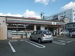 コンビニ　セブンイレブン 八尾北亀井町店（コンビニ）まで472m
