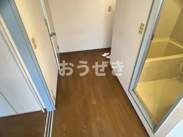 バス・シャワールーム　?