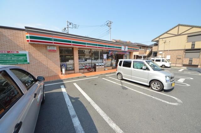コンビニ　セブンイレブン台町４丁目店（コンビニ）まで650m