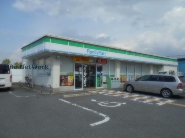 コンビニ　ファミリーマート東くみの木一丁目店（コンビニ）まで357m