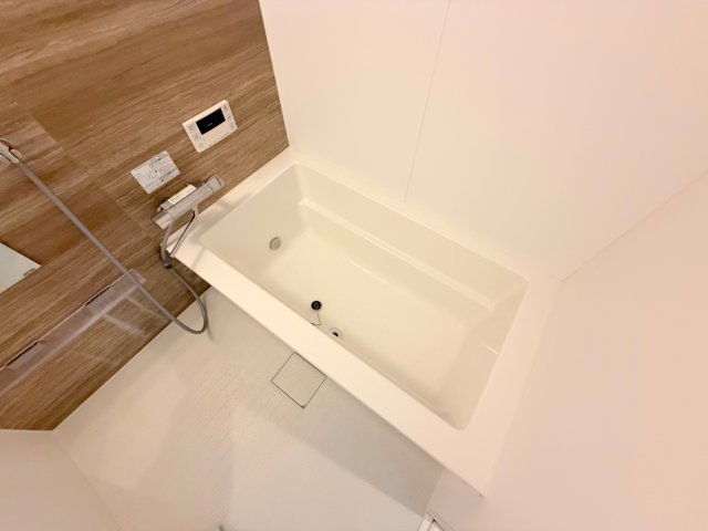 バス・シャワールーム　ゆったりと入るなら、お風呂とトイレとは別々が嬉しいですよね。