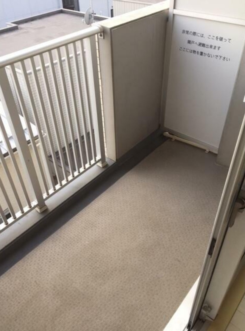 バルコニー