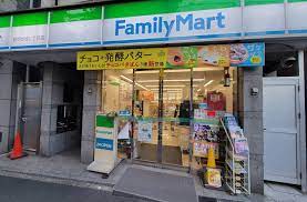 コンビニ　ファミリーマート 雑司が谷二丁目店（コンビニ）まで415m