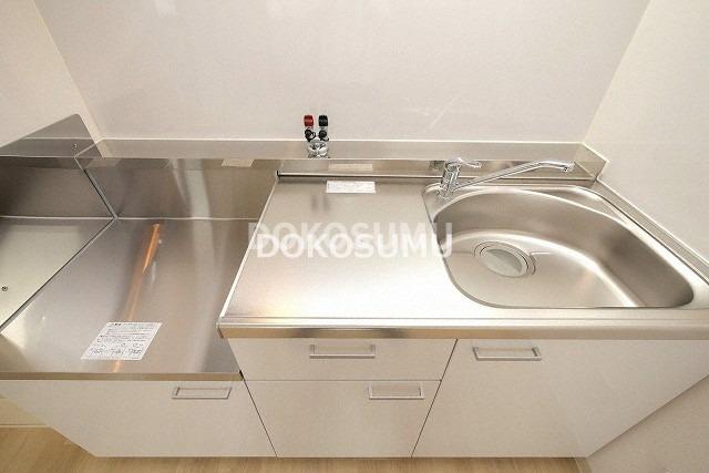 キッチン　毎日の料理が楽しくなる、機能性とデザインを兼ね備えた空間。
