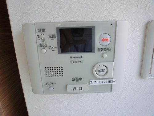 セキュリティ　モニター付きオートロックで安心！※現況を優先します。